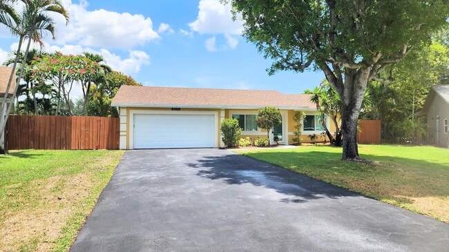 9309 Gettysburg Rd in Boca Raton, FL - Building Photo - Building Photo