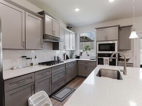 5433 Lake Front Dr in Haltom City, TX - Building Photo - Building Photo
