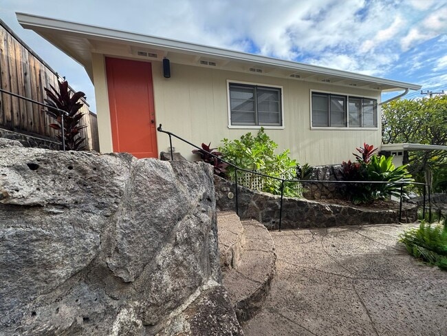 2114 Wilder Ave