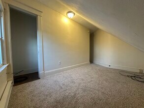 92 South St, Unit Apt 2 in Willimantic, CT - Building Photo - Building Photo