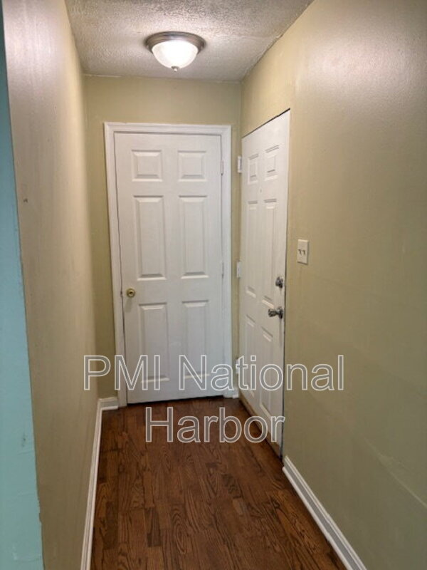5106 F St SE in Washington, DC - Building Photo - Building Photo