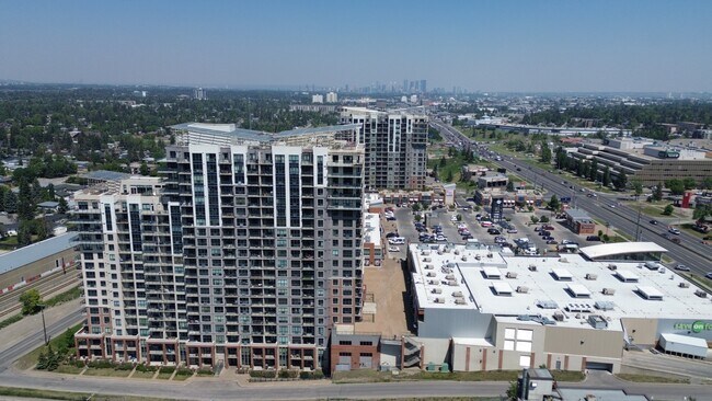 8880 Horton Rd SW in Calgary, AB - Building Photo - Building Photo