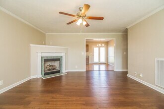 3323 Meadowhill Dr in Murfreesboro, TN - Foto de edificio - Building Photo