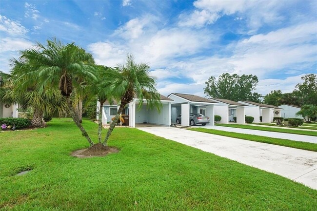 property at 455 Prestwick Pl