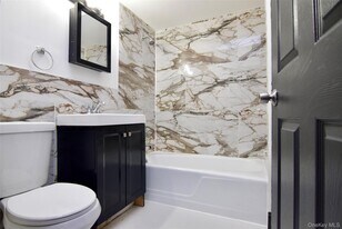 4224 Edson Ave in Bronx, NY - Building Photo