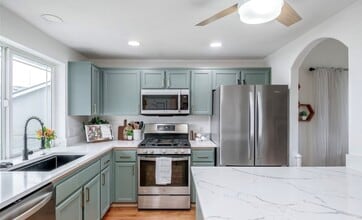 16669 Rainier View Dr SE in Yelm, WA - Building Photo - Building Photo