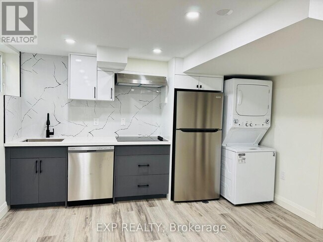 6-6 Craig Dr in Kitchener, ON - Building Photo - Building Photo