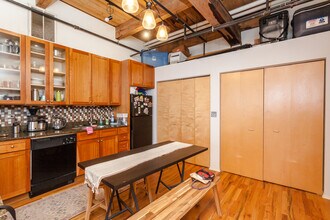 625 W Jackson Blvd, Unit 813 in Chicago, IL - Building Photo - Building Photo