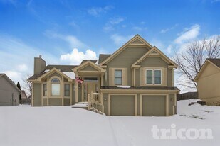 7616 N Nodaway Ave in Kansas City, MO - Building Photo