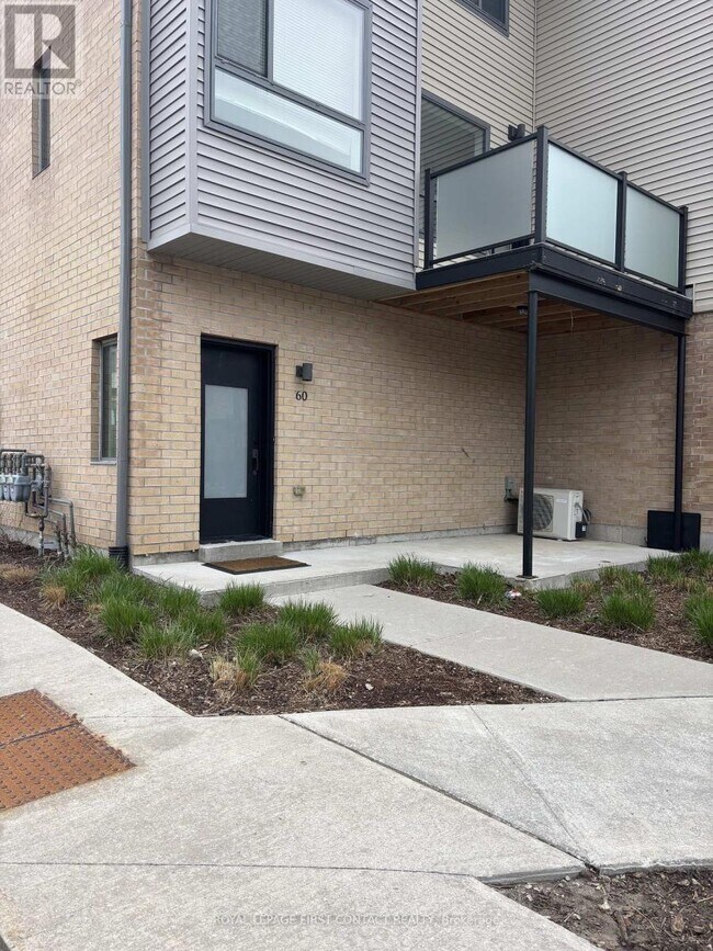 369-369 Essa Rd in Barrie, ON - Building Photo - Building Photo