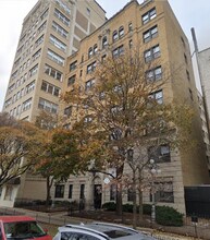 6233 N Winthrop Ave, Unit #302 in Chicago, IL - Foto de edificio - Building Photo