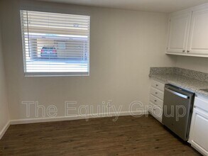 3928 W Meadow Ave in Visalia, CA - Building Photo - Building Photo