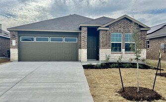 332 Sonterra Dr in San Marcos, TX - Building Photo
