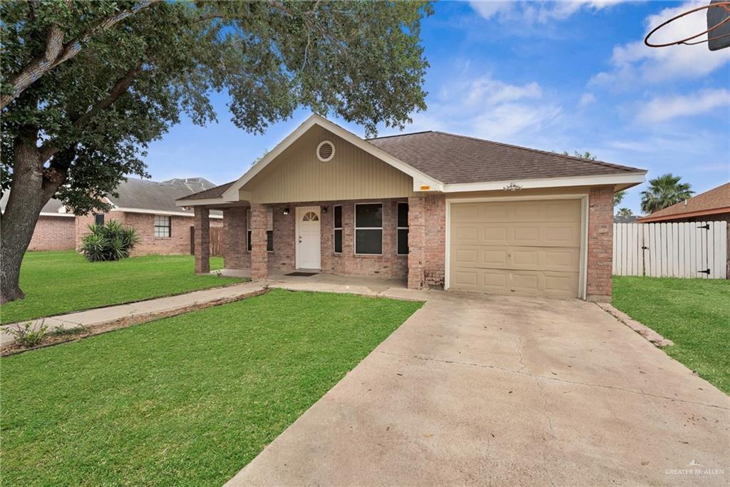16 Denise Cir in La Joya, TX - Building Photo