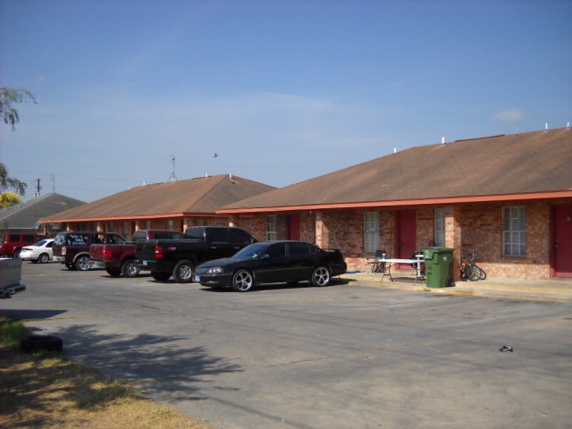 Lavanderia Mi Gente in Mission, TX - Foto de edificio - Building Photo