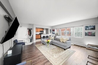 4970 N Marine Dr in Chicago, IL - Building Photo - Building Photo