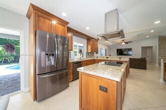 9796 NW 19th St in Coral Springs, FL - Building Photo - Building Photo