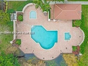 8801 Wiles Rd in Coral Springs, FL - Building Photo - Building Photo