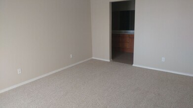 3591 Sacramento Dr in San Luis Obispo, CA - Building Photo - Building Photo