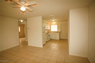 122 Gordon Ave S in Lehigh Acres, FL - Building Photo - Building Photo