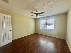 1910 West Loop in Austin, TX - Building Photo - Building Photo