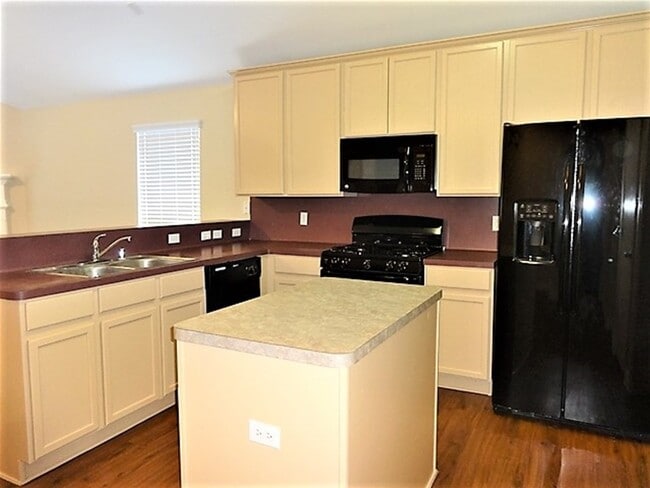 property at 19072 Hammer Ln