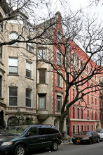 303 W 107th St in New York, NY - Building Photo - Building Photo