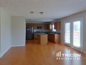 2037 Red Jacket Trace in Spring Hill, TN - Building Photo - Building Photo