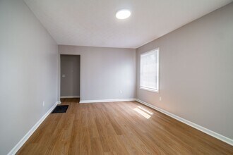 2204 Howey Rd in Columbus, OH - Building Photo - Building Photo