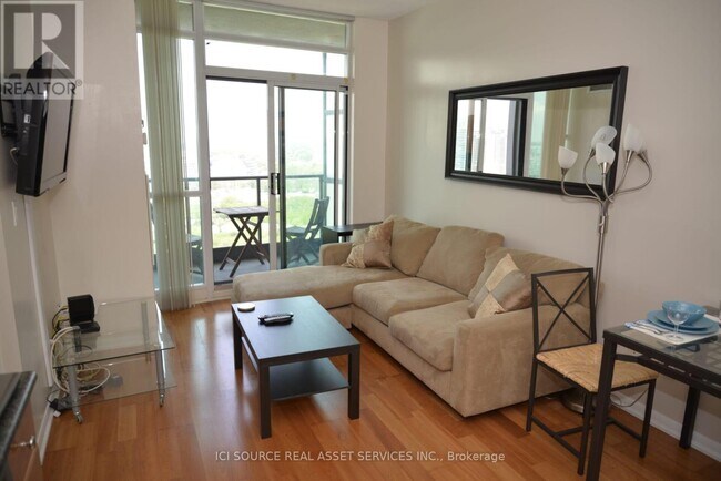 property at 231 Fort York Blvd