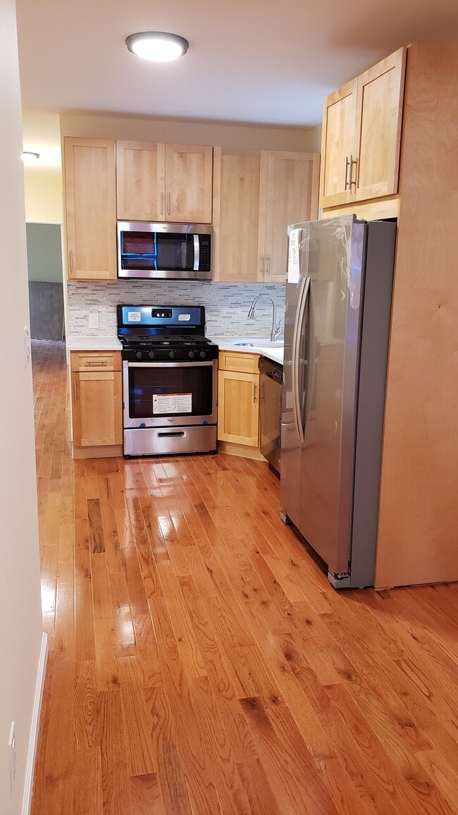 property at 725 New Jersey Ave