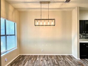 207 Canoga Park Dr in San Antonio, TX - Building Photo - Building Photo