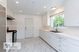 925 14th Pl in Escondido, CA - Building Photo - Building Photo