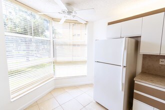 5910 Morningstar Cir-Unit -202 in Delray Beach, FL - Building Photo - Building Photo