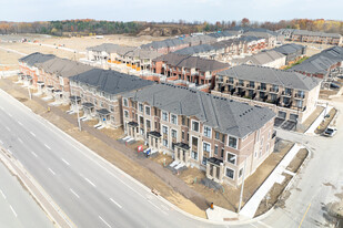 Eagle Nest Mews in Pickering, ON - Building Photo