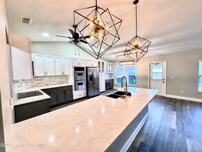 1231 Devoted St SE in Palm Bay, FL - Building Photo - Building Photo