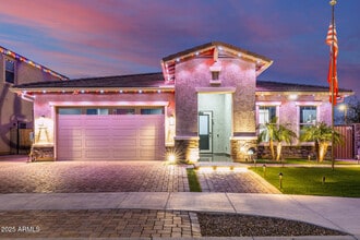 10808 W Luke Ave in Phoenix, AZ - Building Photo - Building Photo