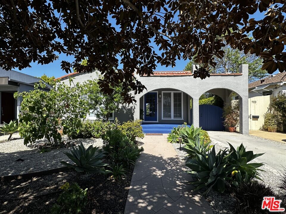 1101 Palms Blvd in Los Angeles, CA - Building Photo