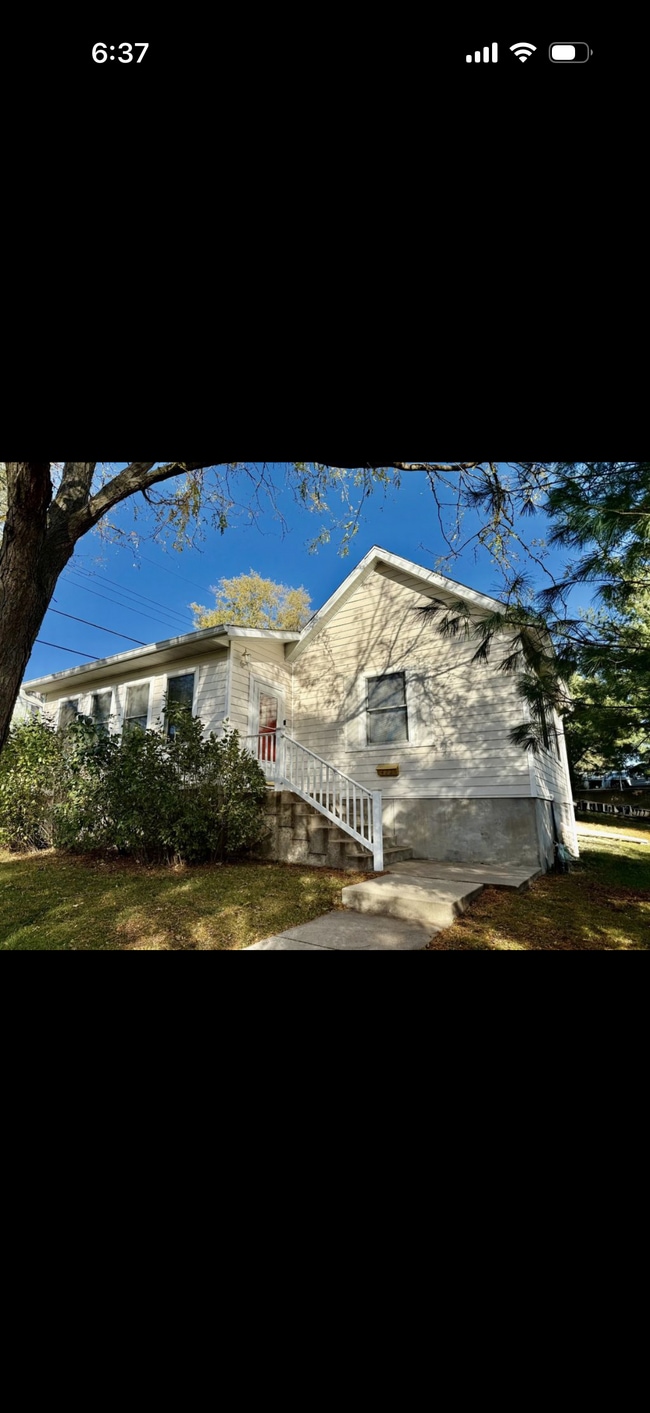 property at 422 Chartres St