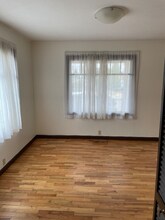 38850 Pleasant St in Sandy, OR - Building Photo - Building Photo