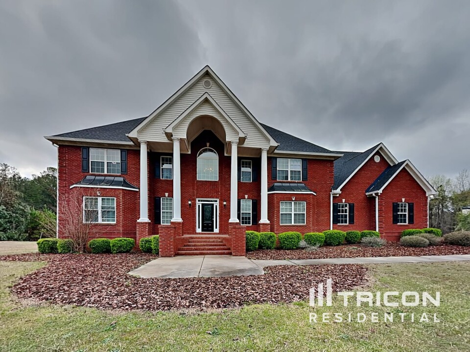 15 Magnolia Dr in Oxford, GA - Building Photo