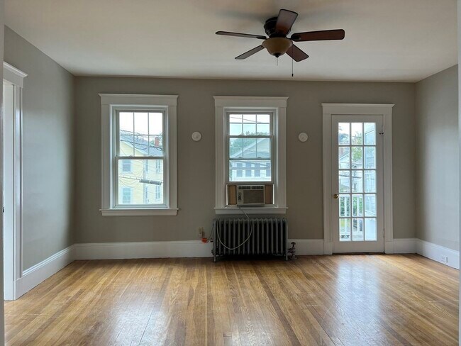 335 Arlington St-Unit -2 in Watertown, MA - Building Photo - Building Photo