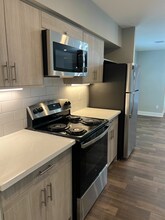 Woodway Garden Townhomes in Houston, TX - Foto de edificio - Building Photo