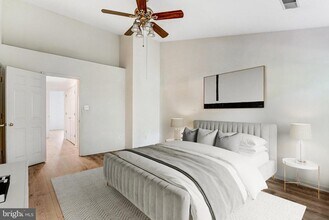 8408 Jovin Cir in Springfield, VA - Building Photo - Building Photo