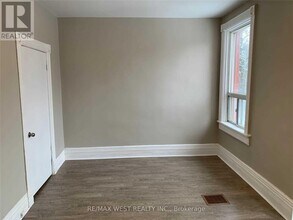 68 Florence St in Toronto, ON - Building Photo - Building Photo