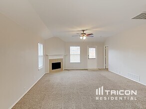 125 Bison Meadow Dr in Waxahachie, TX - Building Photo - Building Photo