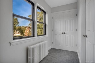 115 Long Beach Rd in Hempstead, NY - Building Photo - Building Photo