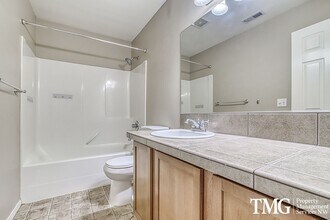 1485 NE Alexandria Pl in Hillsboro, OR - Building Photo - Building Photo