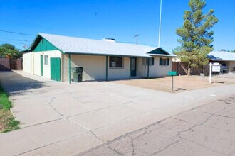 720 E Brenda Dr in Casa Grande, AZ - Building Photo - Building Photo