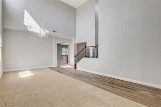 2411 Winter Cliffs St in Henderson, NV - Building Photo - Building Photo